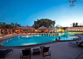 بلو واتر ماریباگو بیچ ریزورت سبو